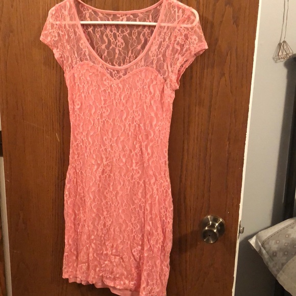 GUESS Blush Dress - Picture 1 of 2